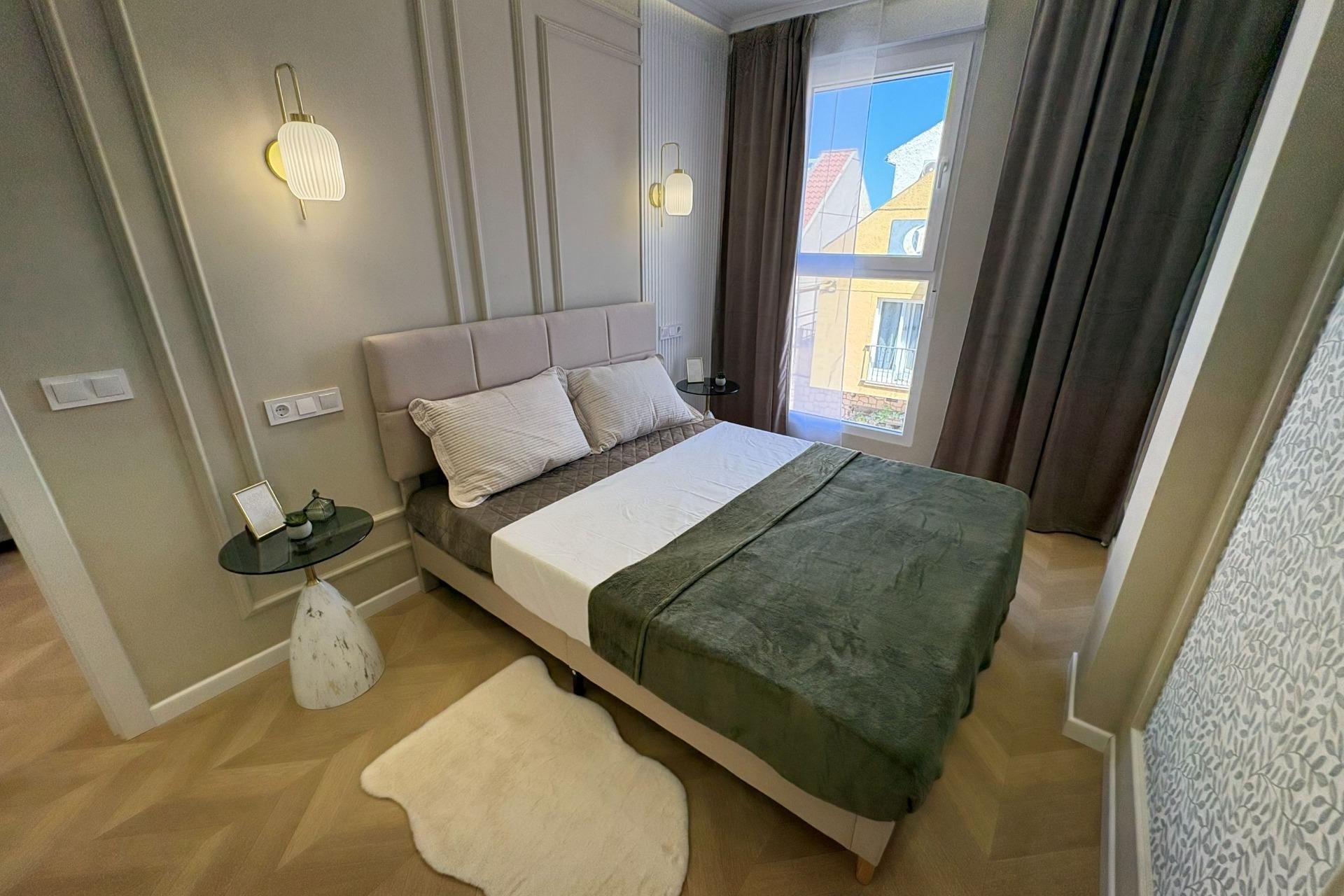 Herverkoop - Appartement -
Torrevieja - Playa del Cura