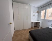 Herverkoop - Appartement -
Torrevieja - Playa del Cura