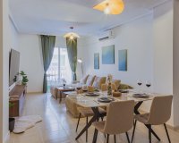 Herverkoop - Appartement -
Torrevieja - Playa del Cura