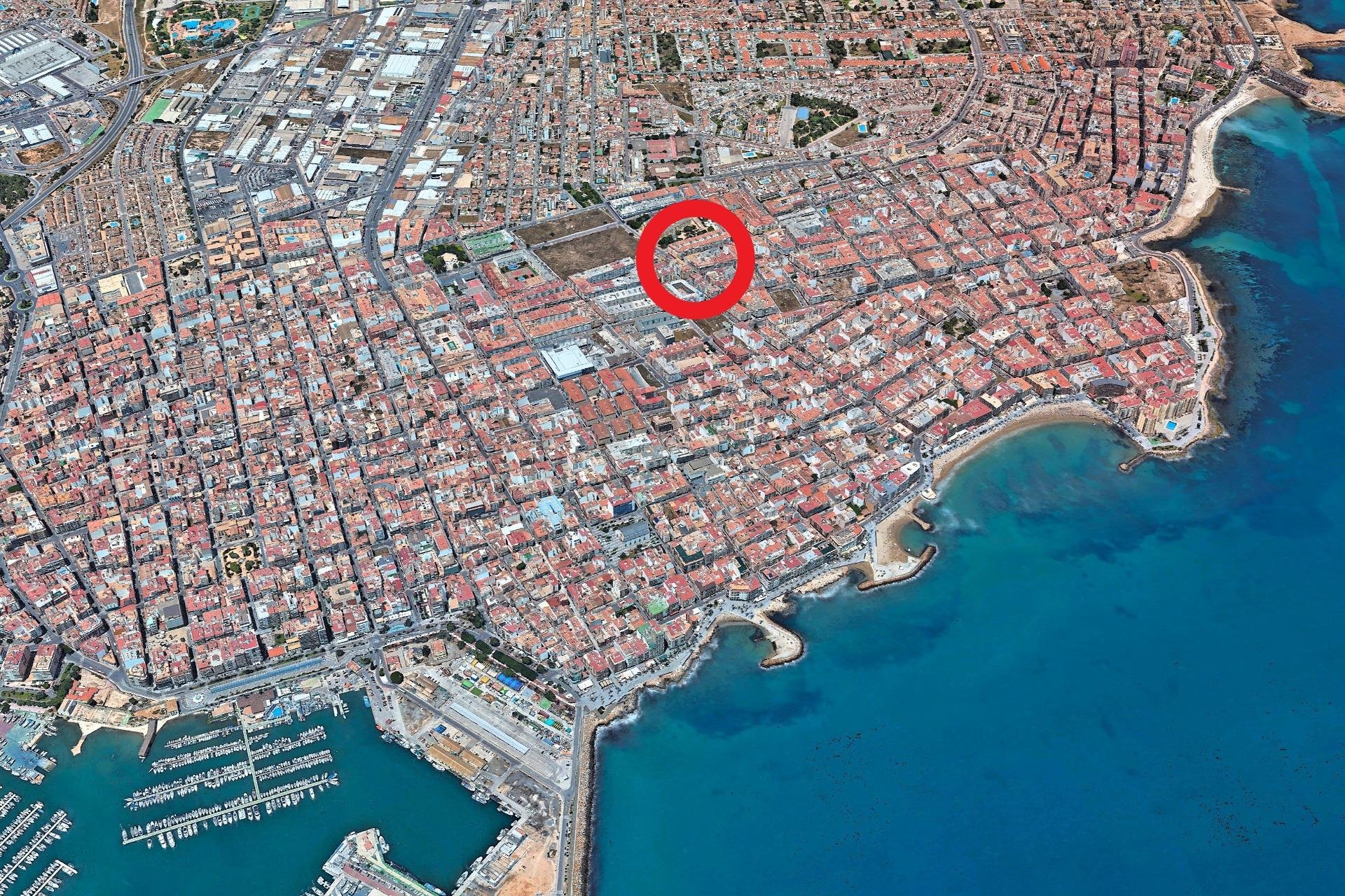 Herverkoop - Appartement -
Torrevieja - Playa del Cura