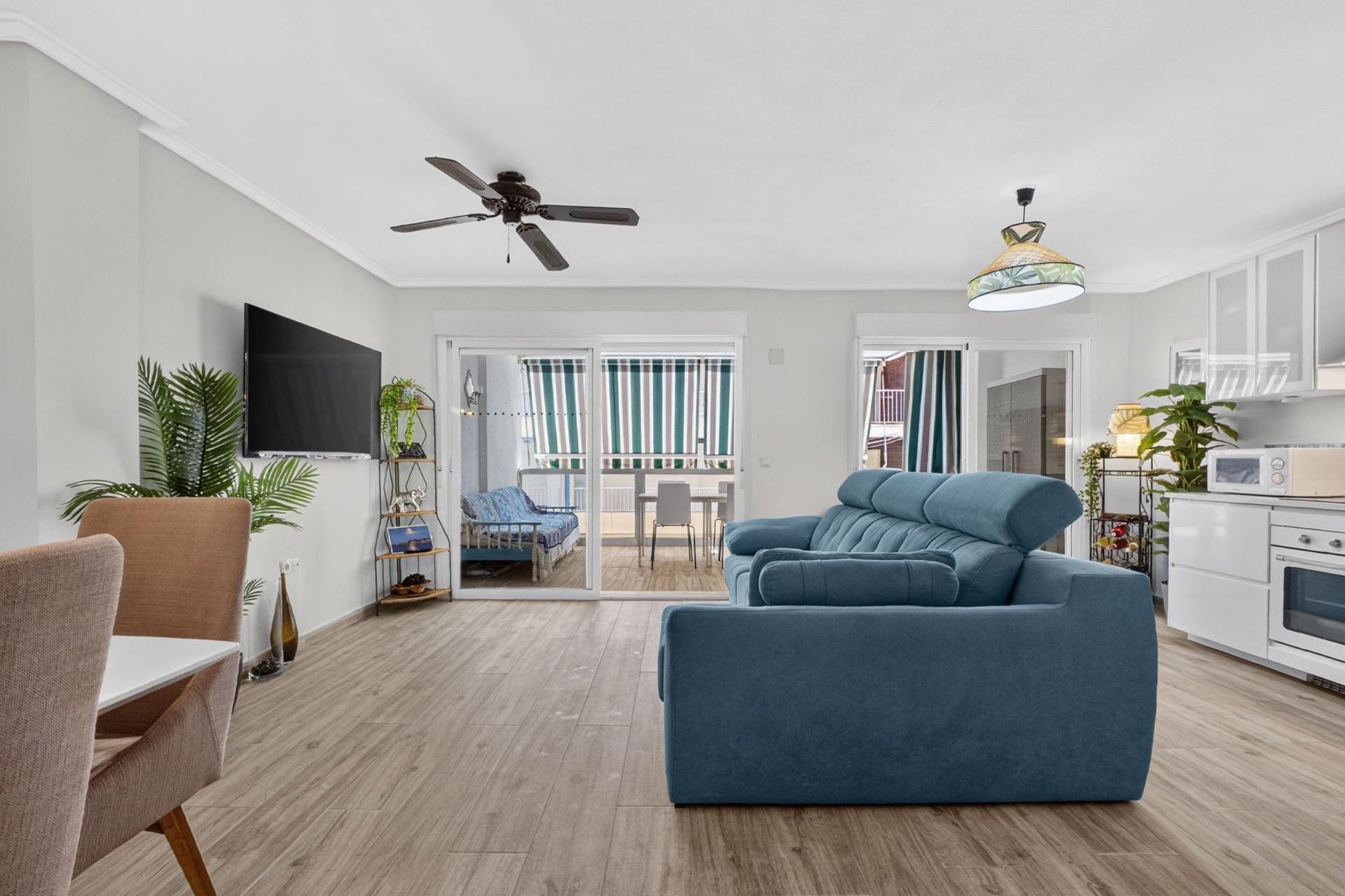 Herverkoop - Appartement -
Torrevieja - Playa del Cura