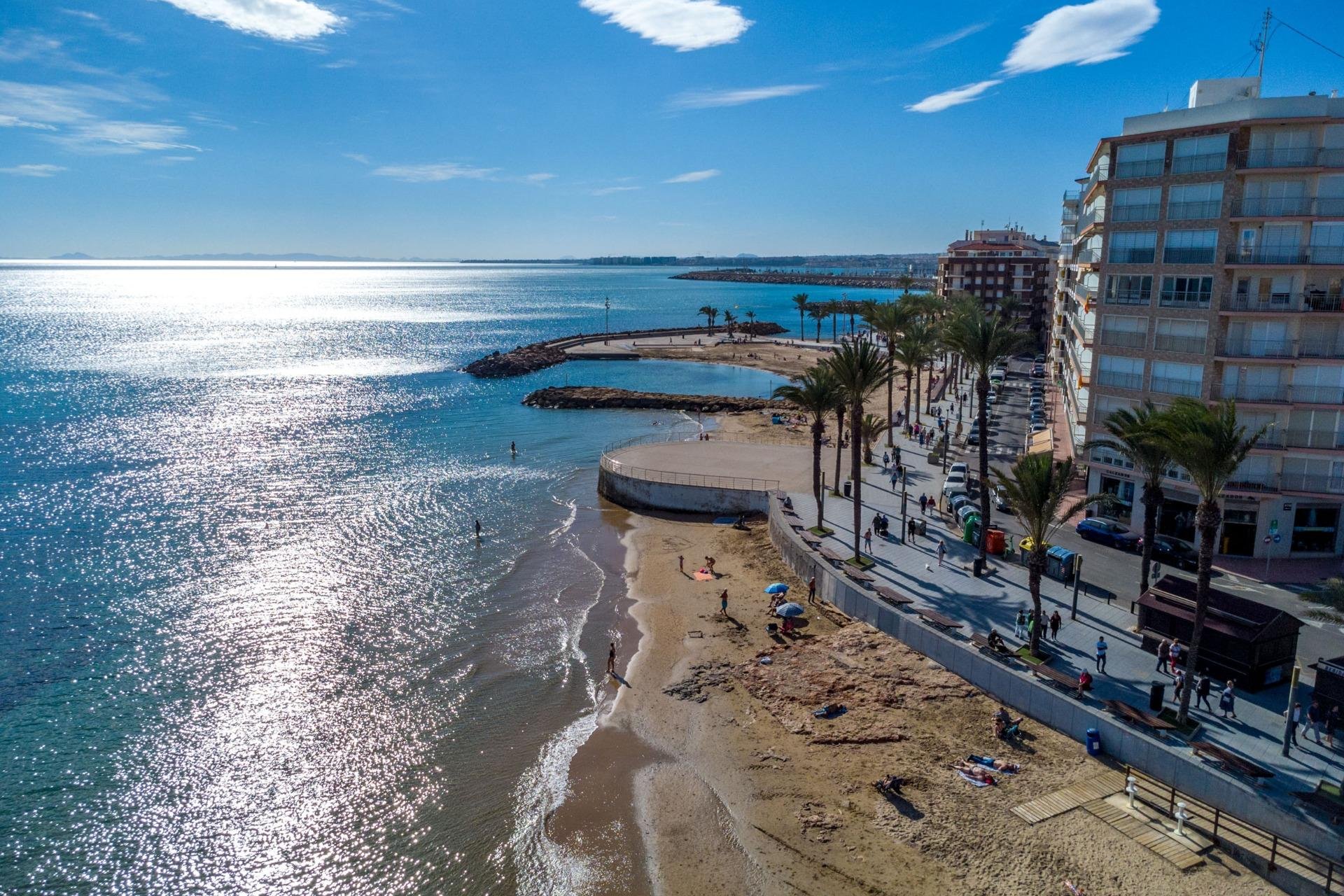 Herverkoop - Appartement -
Torrevieja - Playa del Cura