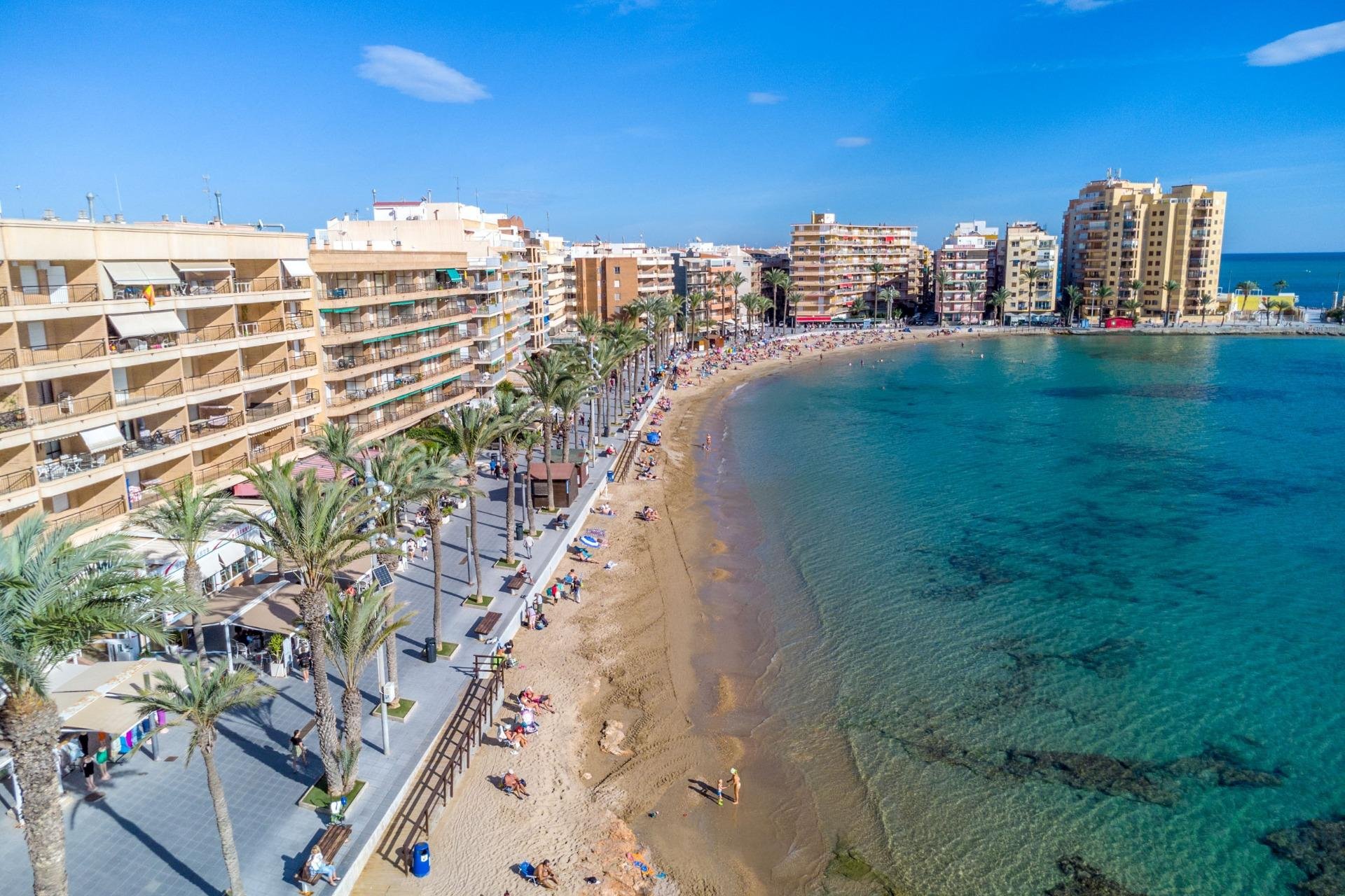 Herverkoop - Appartement -
Torrevieja - Playa del Cura