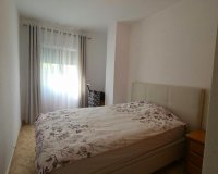 Herverkoop - Appartement -
Torrevieja - Playa del Cura
