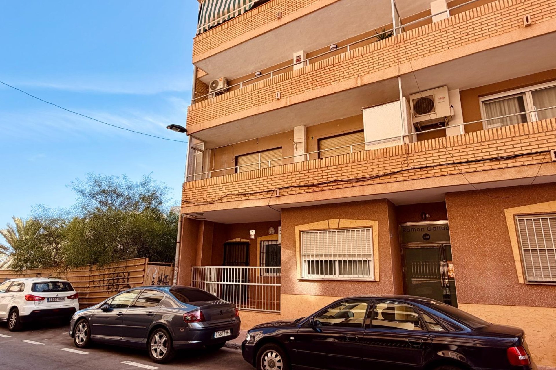 Herverkoop - Appartement -
Torrevieja - Playa del Cura