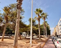 Herverkoop - Appartement -
Torrevieja - Playa del Cura