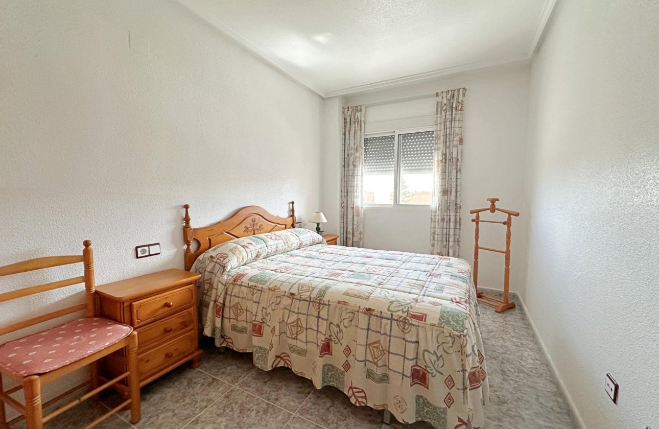 Herverkoop - Appartement -
Torrevieja - Playa del Cura