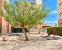 Herverkoop - Appartement -
Torrevieja - Playa del Cura