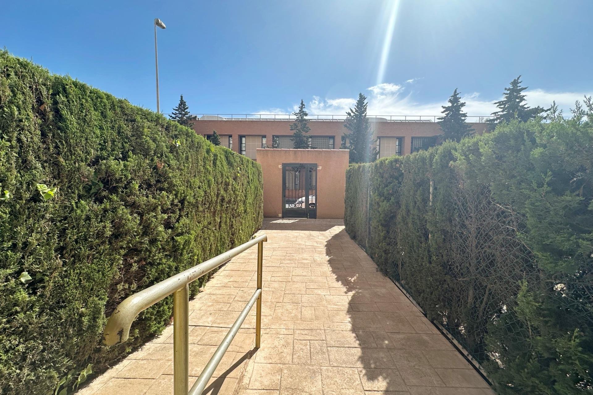 Herverkoop - Appartement -
Torrevieja - Playa del Cura