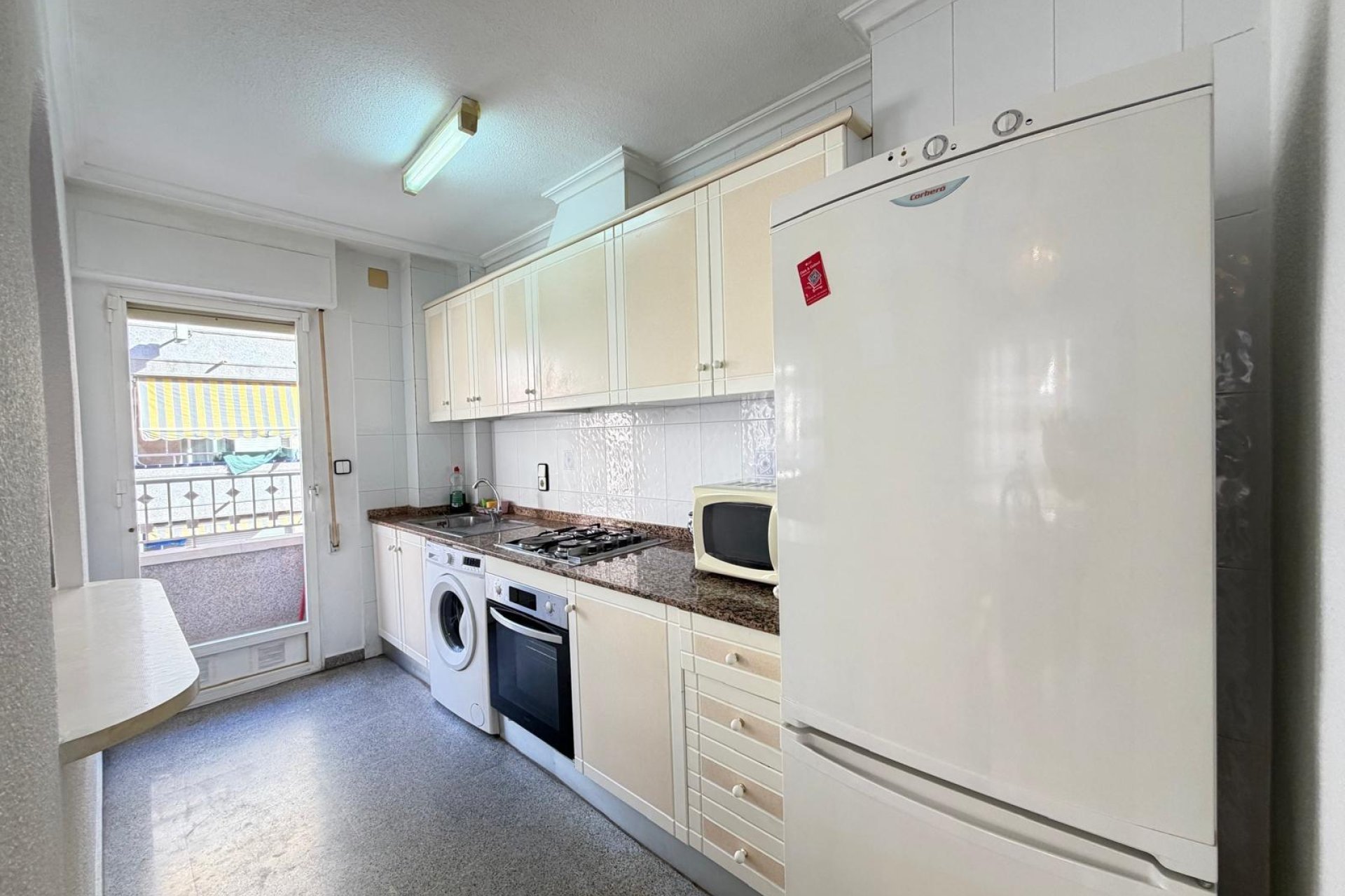 Herverkoop - Appartement -
Torrevieja - Playa del Cura