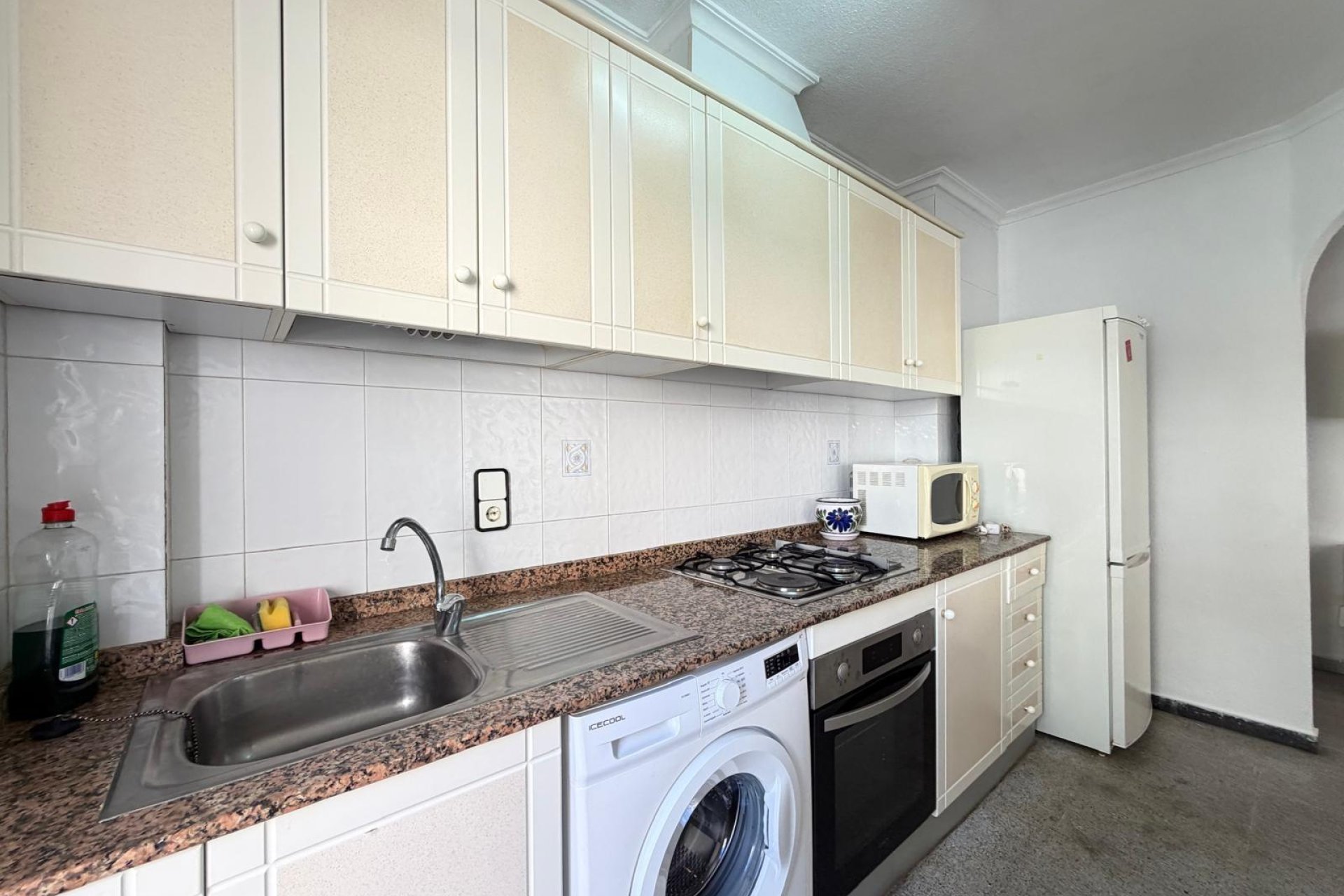 Herverkoop - Appartement -
Torrevieja - Playa del Cura