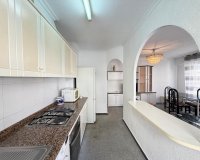 Herverkoop - Appartement -
Torrevieja - Playa del Cura