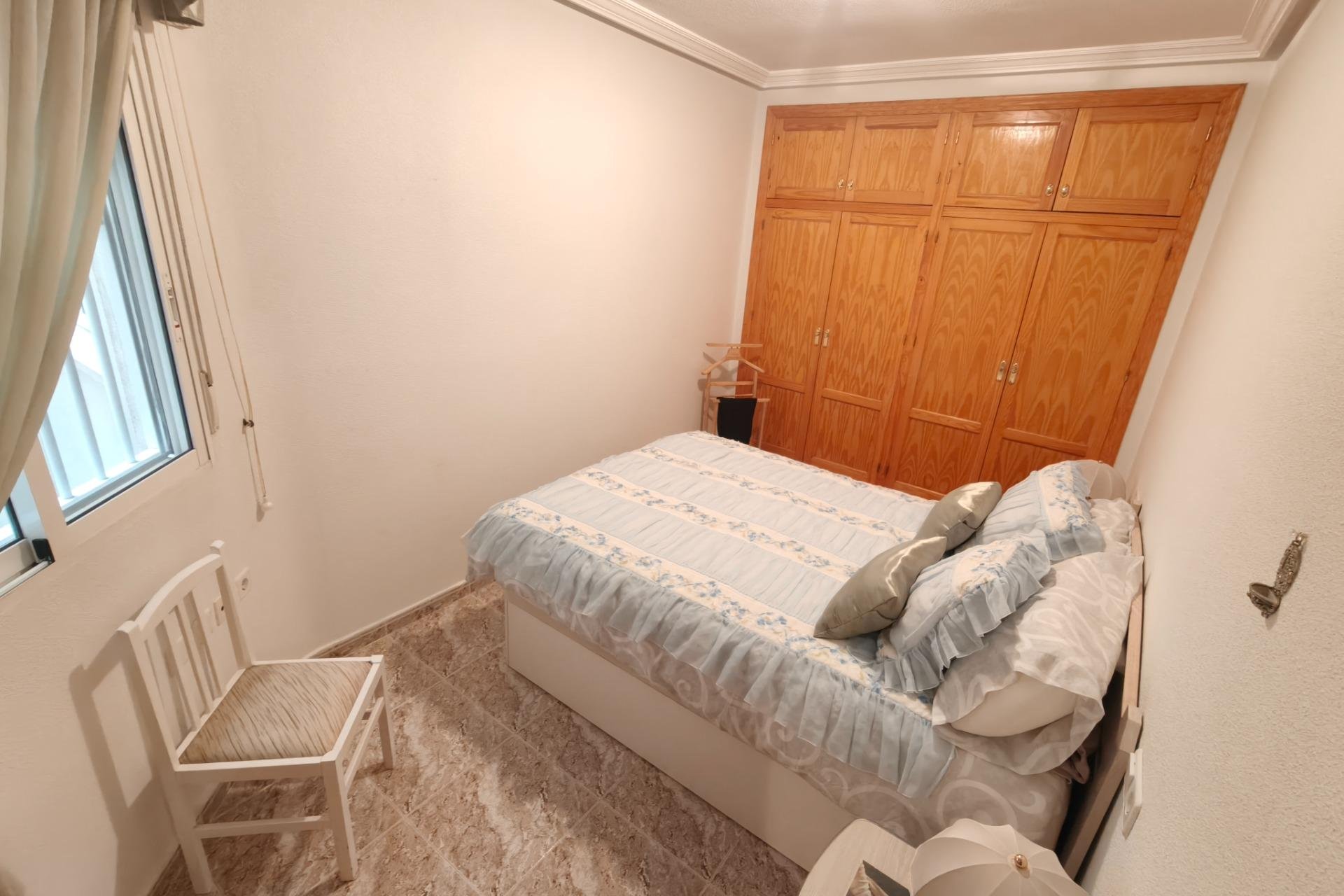 Herverkoop - Appartement -
Torrevieja - Playa del Cura