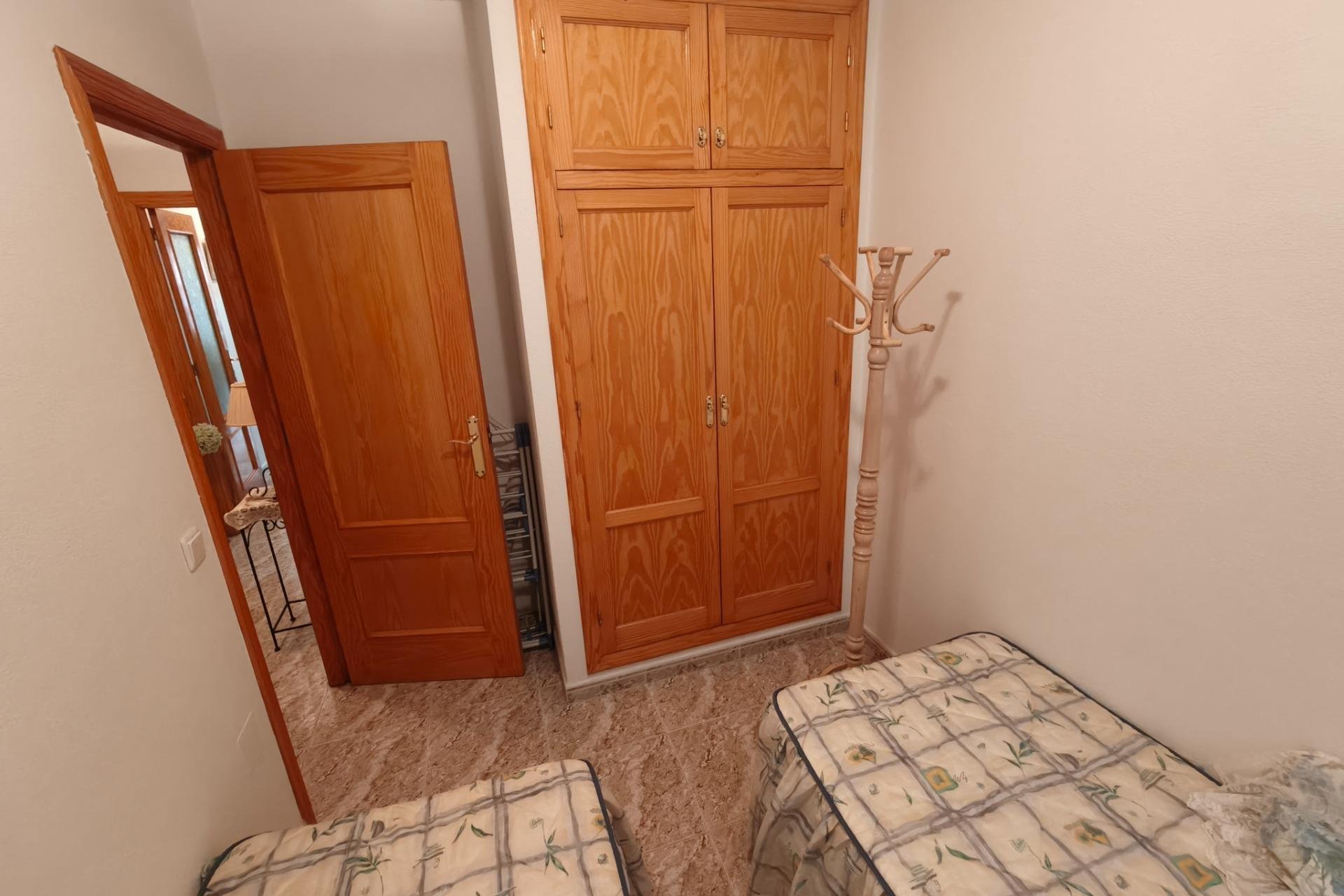 Herverkoop - Appartement -
Torrevieja - Playa del Cura