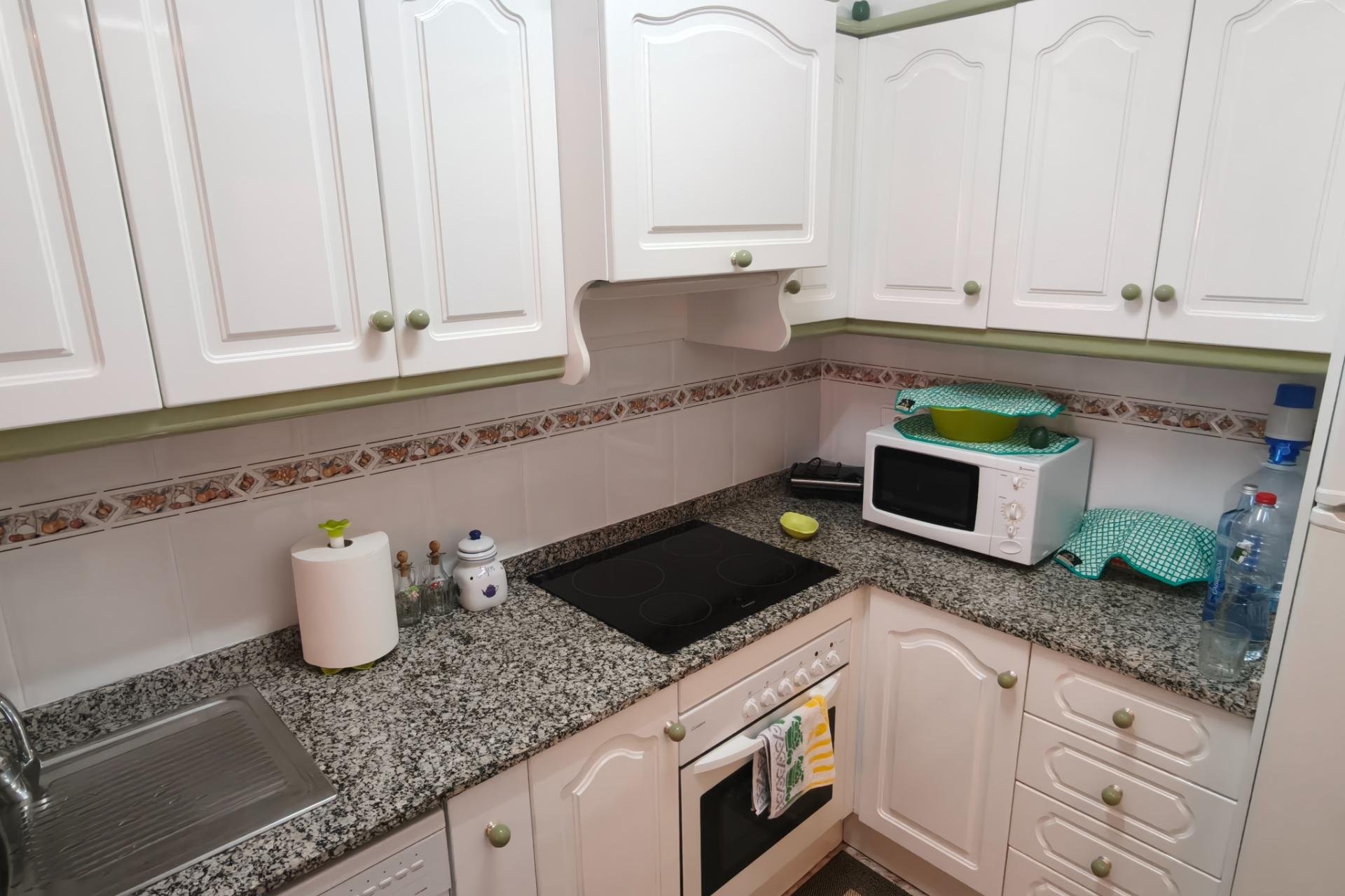 Herverkoop - Appartement -
Torrevieja - Playa del Cura