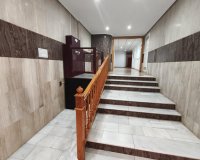 Herverkoop - Appartement -
Torrevieja - Playa del Cura