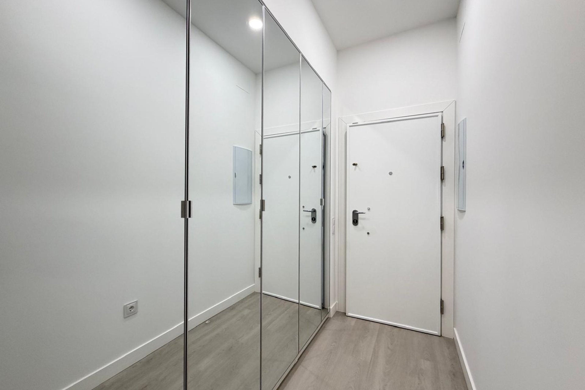 Herverkoop - Appartement -
Torrevieja - Playa del Cura