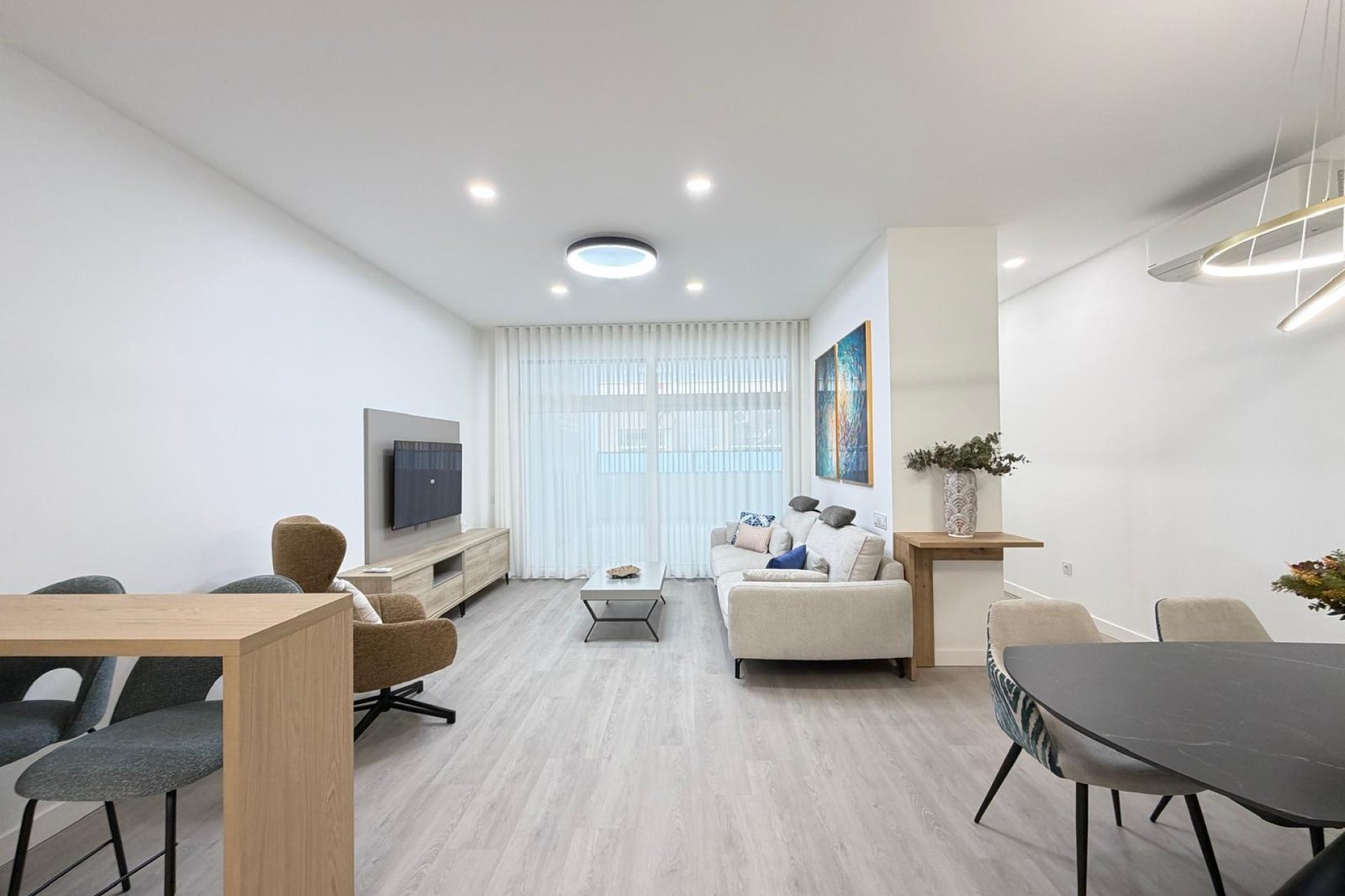 Herverkoop - Appartement -
Torrevieja - Playa del Cura