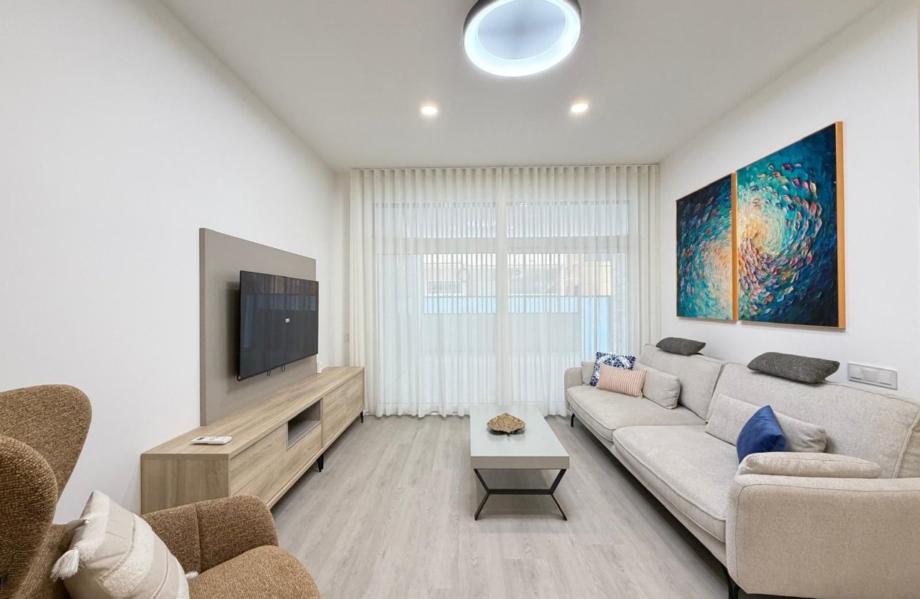 Herverkoop - Appartement -
Torrevieja - Playa del Cura
