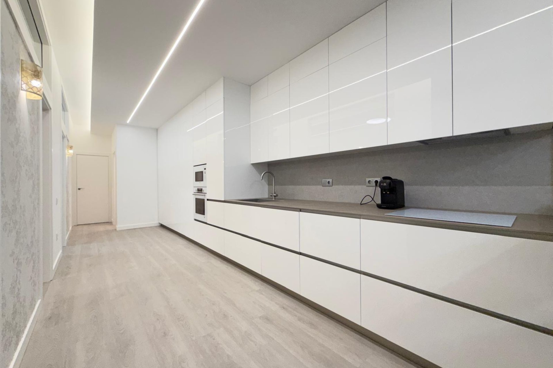 Herverkoop - Appartement -
Torrevieja - Playa del Cura