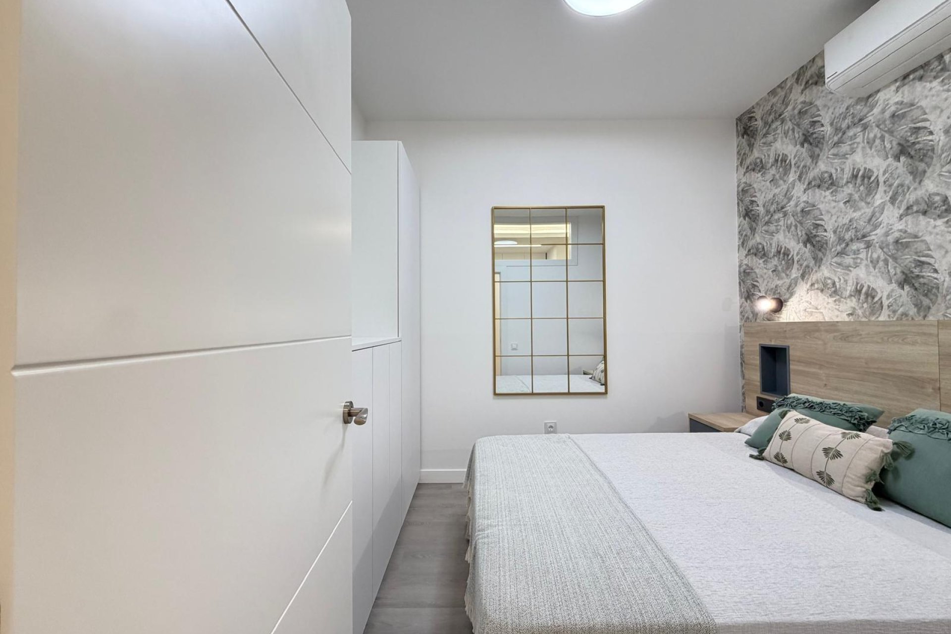 Herverkoop - Appartement -
Torrevieja - Playa del Cura