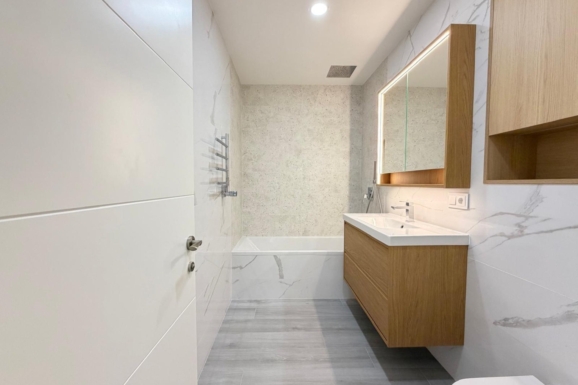 Herverkoop - Appartement -
Torrevieja - Playa del Cura