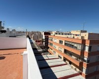 Herverkoop - Appartement -
Torrevieja - Playa del Cura