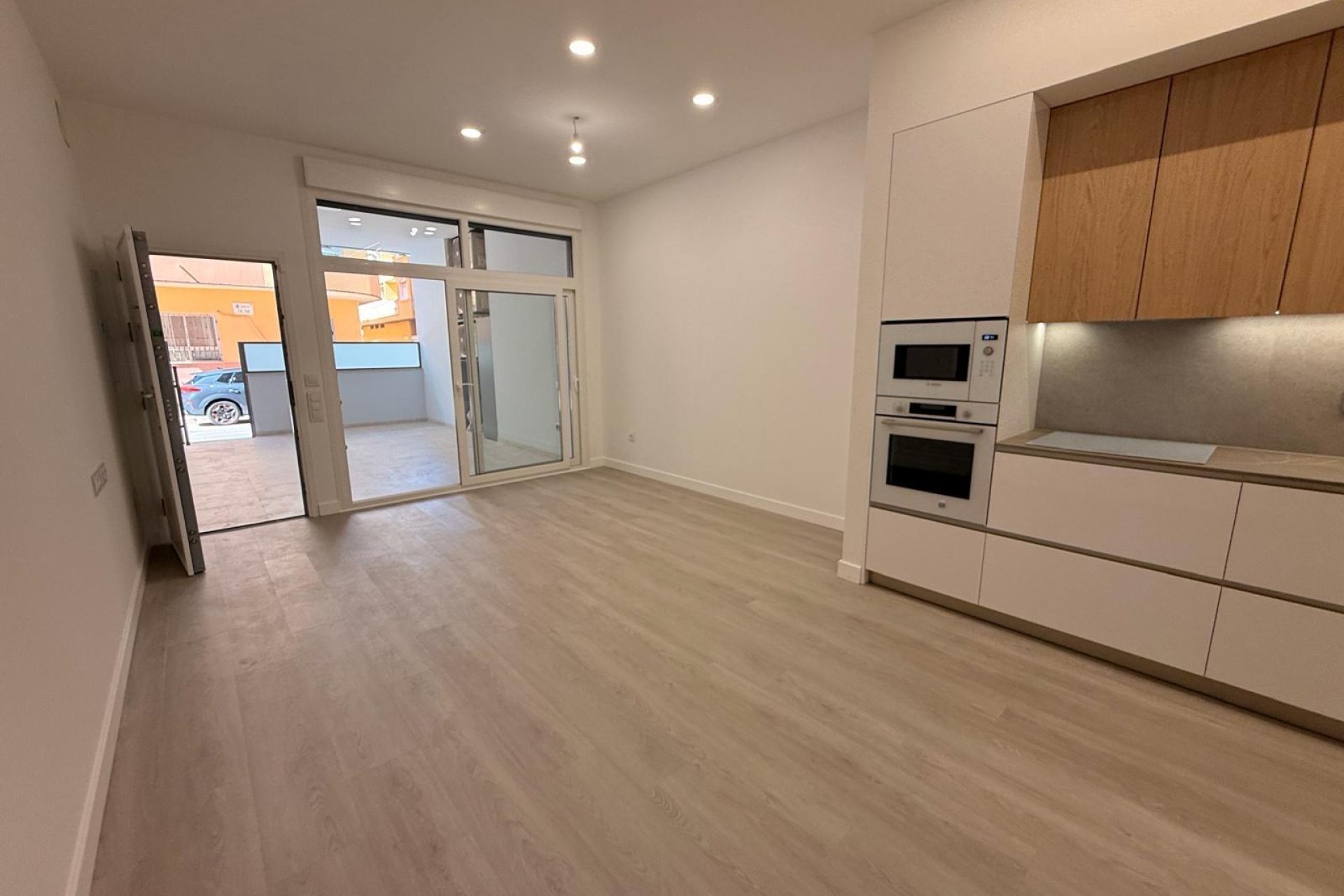 Herverkoop - Appartement -
Torrevieja - Playa del Cura