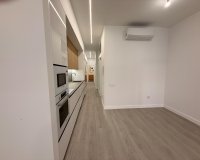 Herverkoop - Appartement -
Torrevieja - Playa del Cura