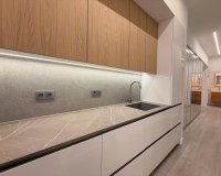Herverkoop - Appartement -
Torrevieja - Playa del Cura