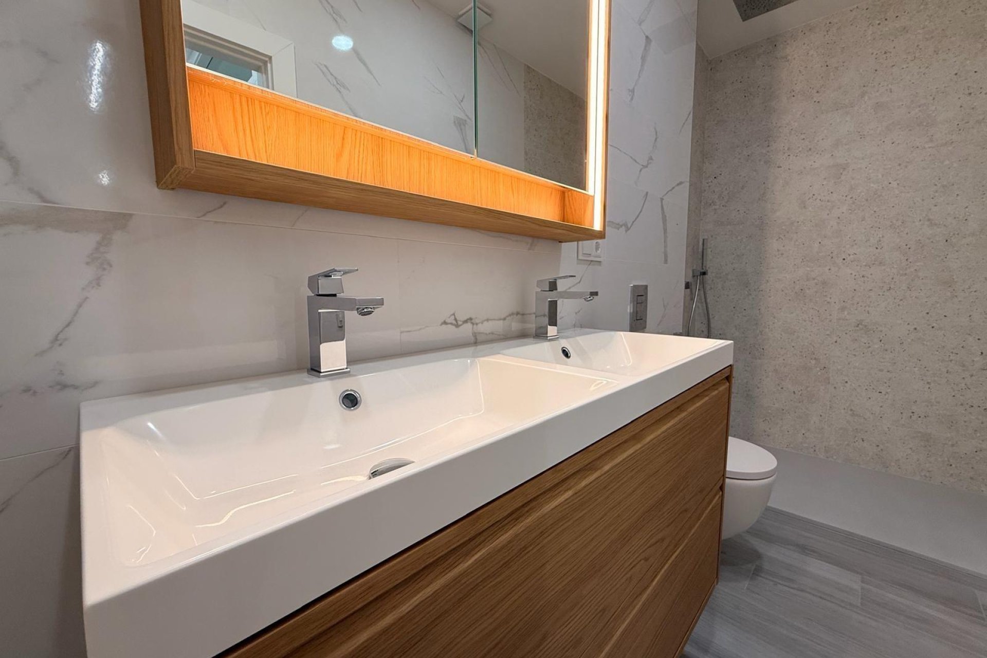 Herverkoop - Appartement -
Torrevieja - Playa del Cura