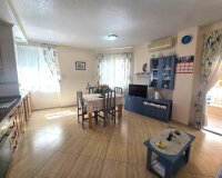 Herverkoop - Appartement -
Torrevieja - Playa del Cura