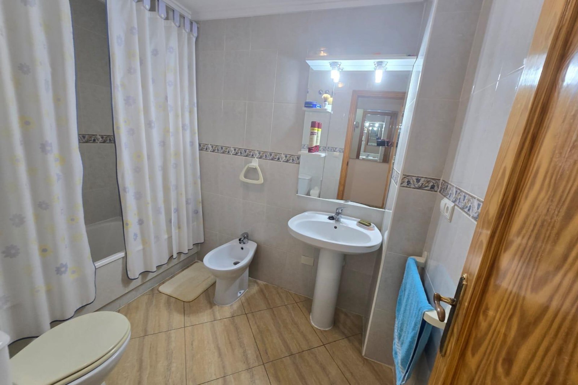 Herverkoop - Appartement -
Torrevieja - Playa del Cura