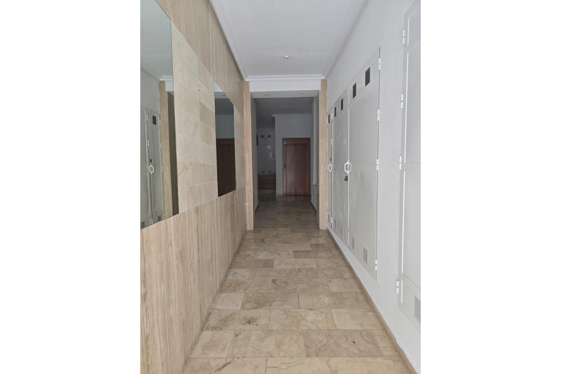 Herverkoop - Appartement -
Torrevieja - Playa del Cura