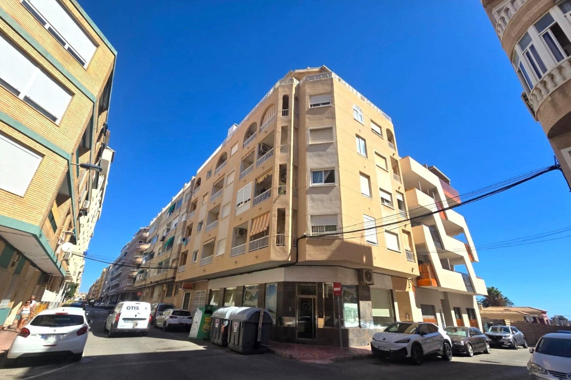 Herverkoop - Appartement -
Torrevieja - Playa del Cura