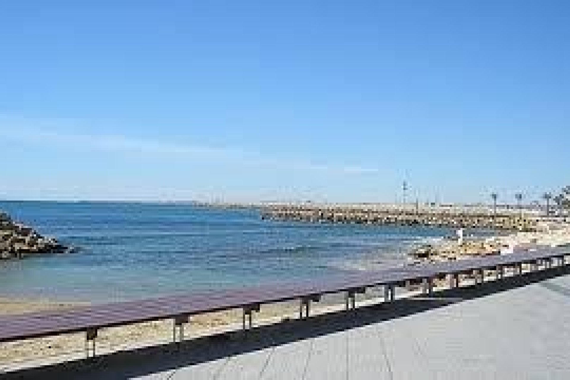 Herverkoop - Appartement -
Torrevieja - Playa del Cura