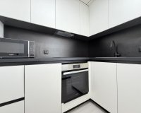 Herverkoop - Appartement -
Torrevieja - Playa del Cura
