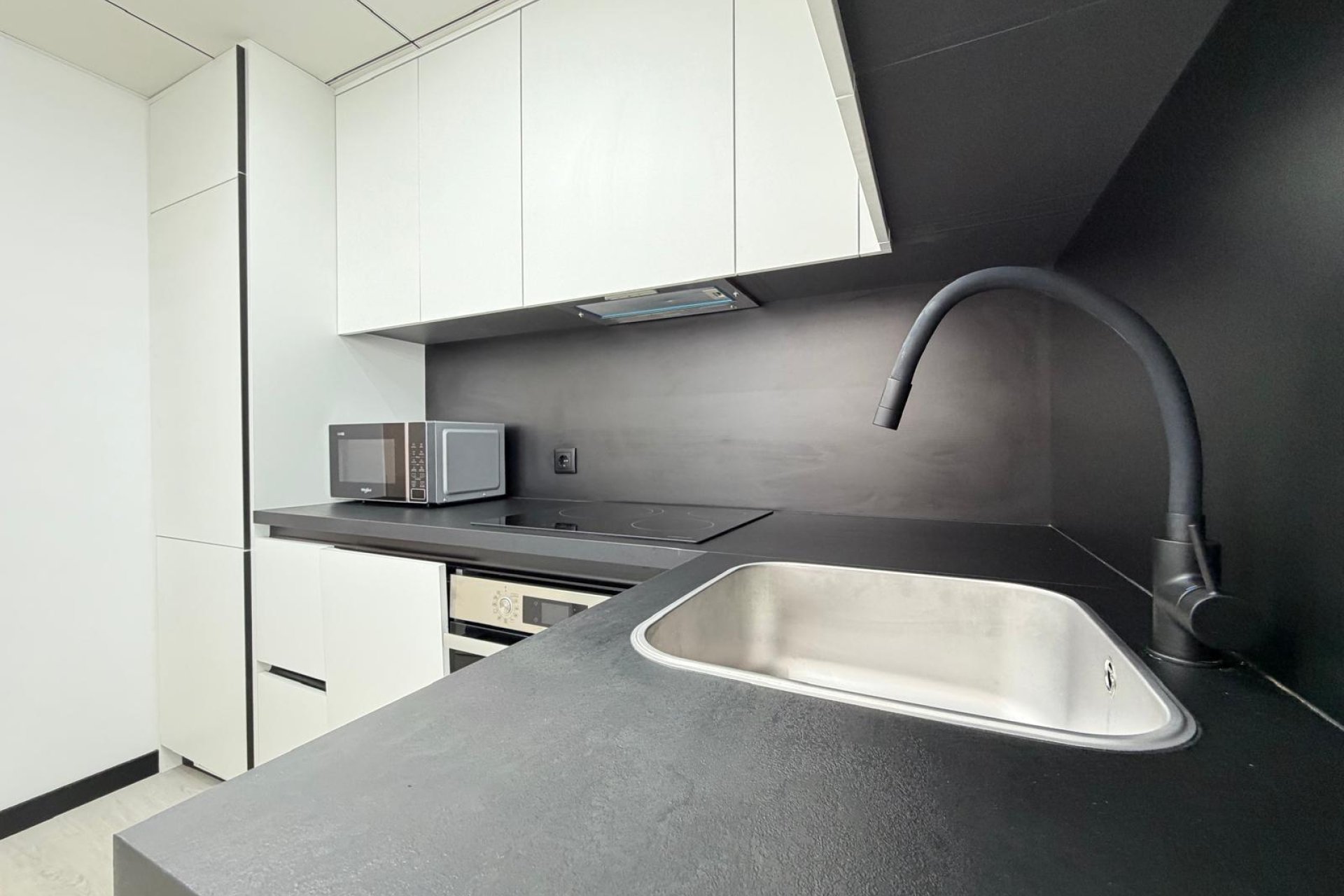 Herverkoop - Appartement -
Torrevieja - Playa del Cura