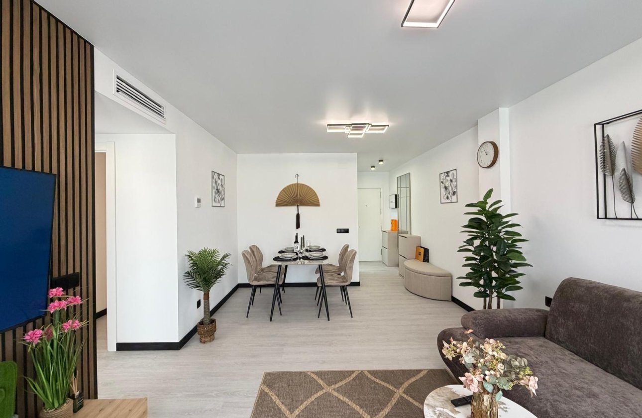Herverkoop - Appartement -
Torrevieja - Playa del Cura