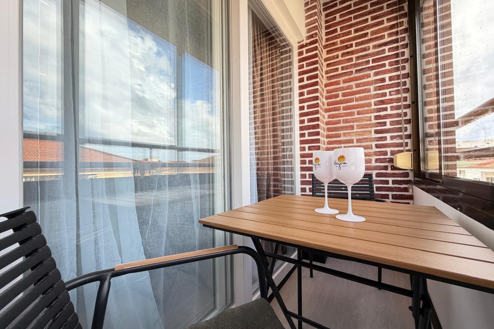 Herverkoop - Appartement -
Torrevieja - Playa del Cura