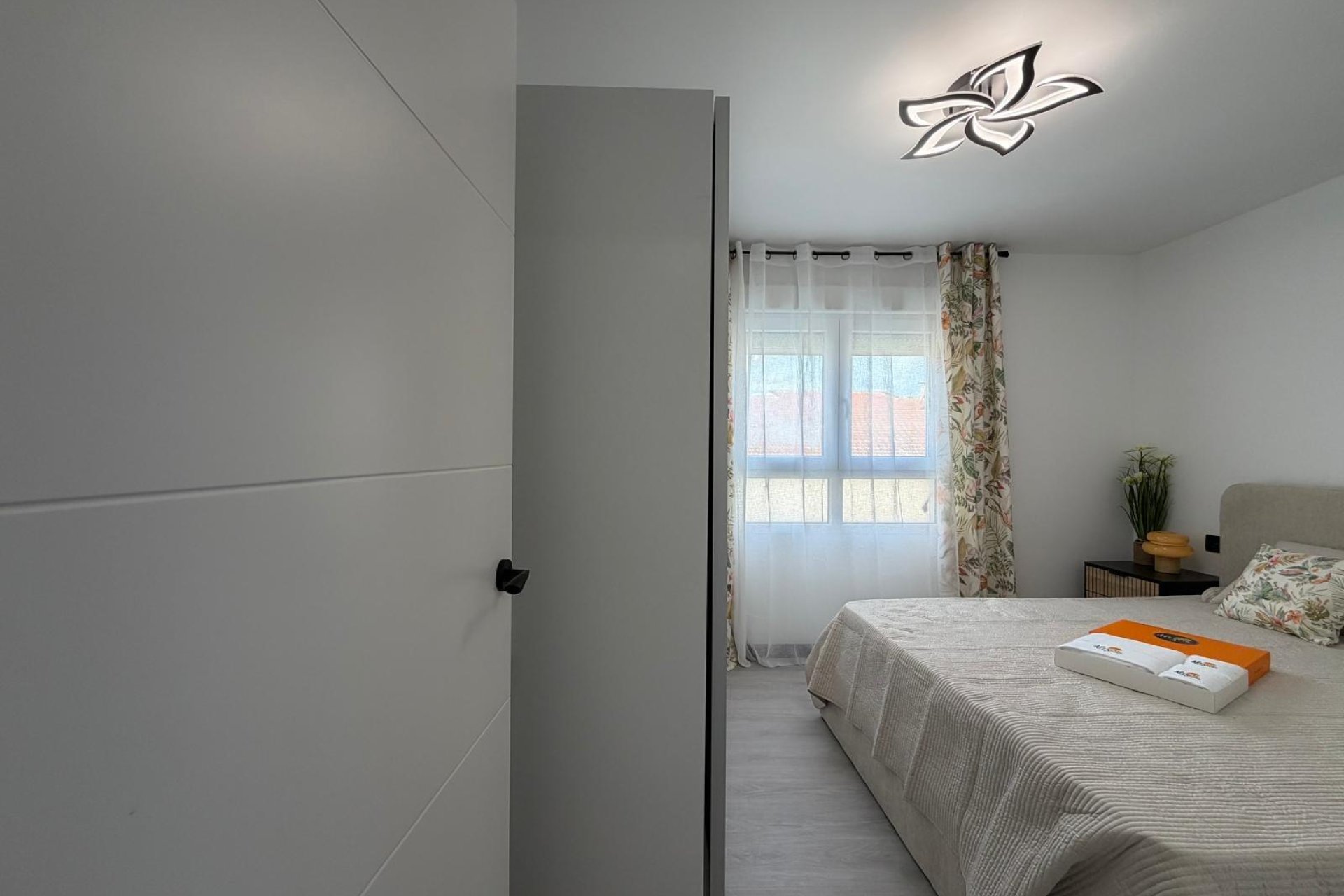Herverkoop - Appartement -
Torrevieja - Playa del Cura