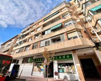 Herverkoop - Appartement -
Torrevieja - Puerto Deportivo