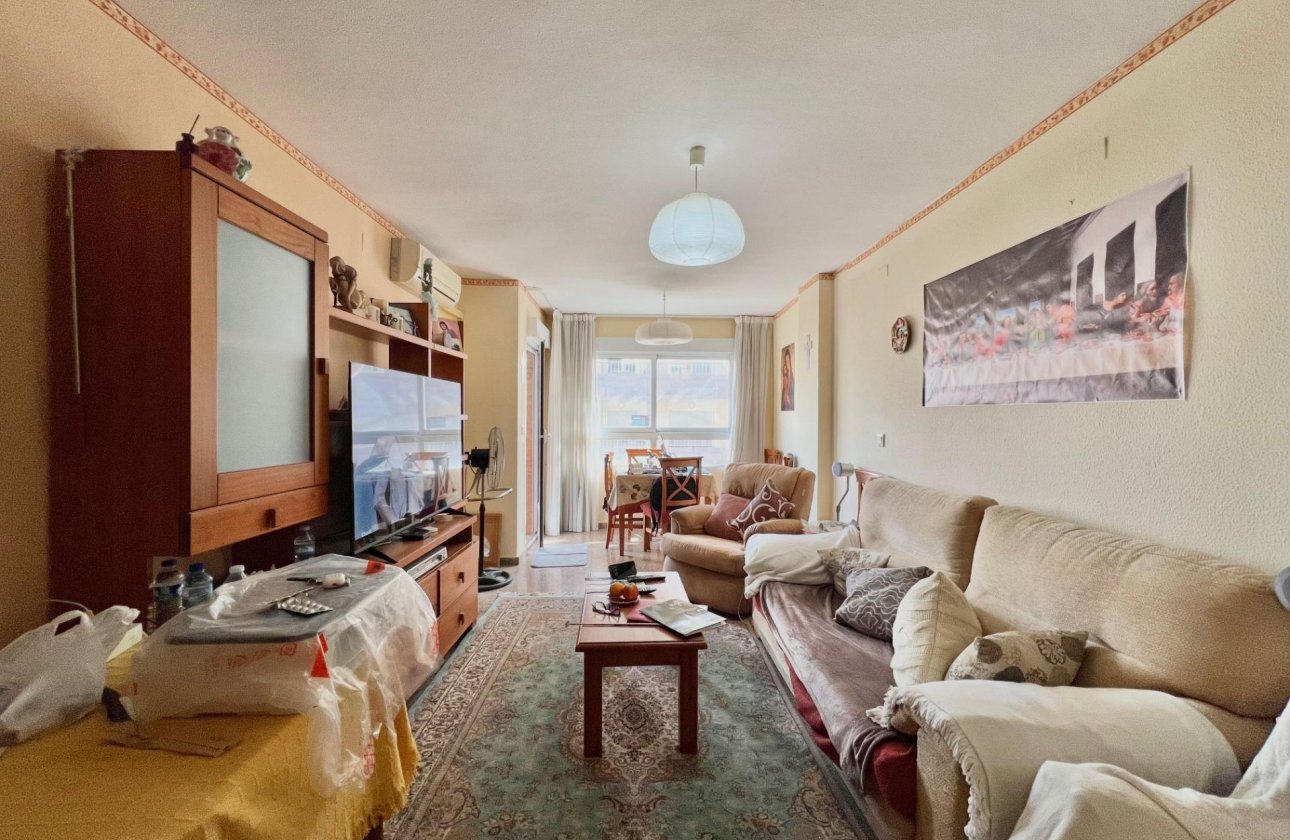 Herverkoop - Appartement -
Torrevieja - Puerto Deportivo