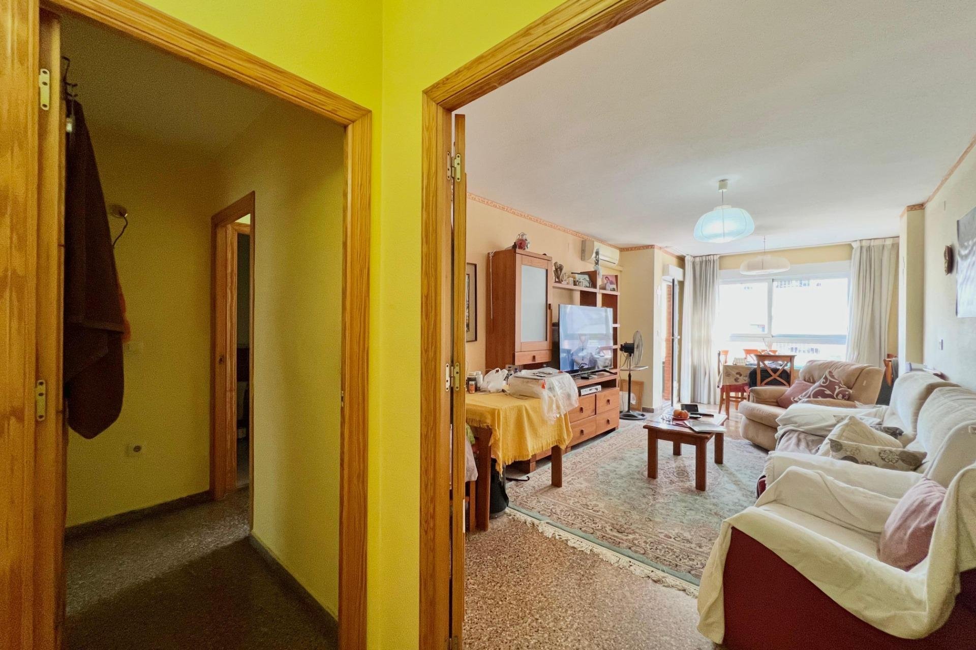 Herverkoop - Appartement -
Torrevieja - Puerto Deportivo