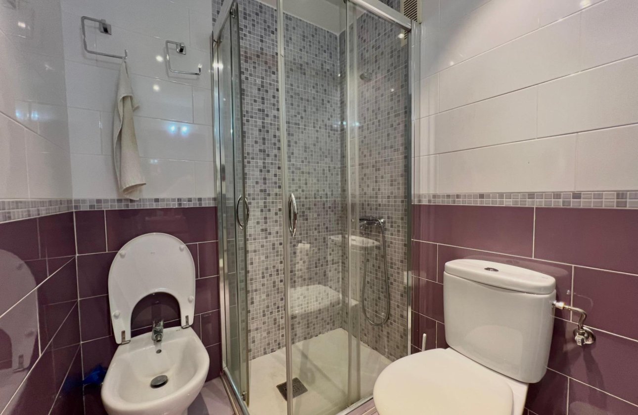 Herverkoop - Appartement -
Torrevieja - Puerto Deportivo
