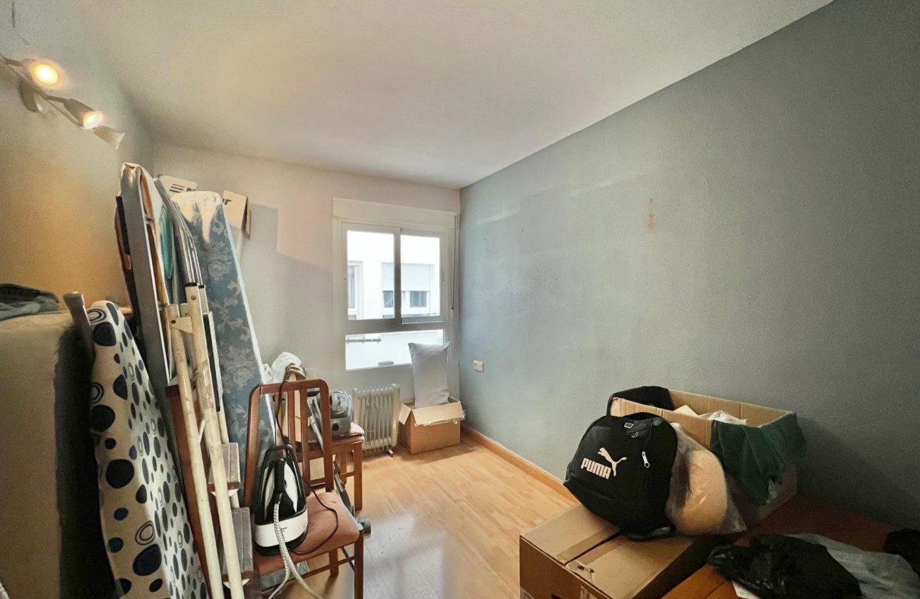 Herverkoop - Appartement -
Torrevieja - Puerto Deportivo