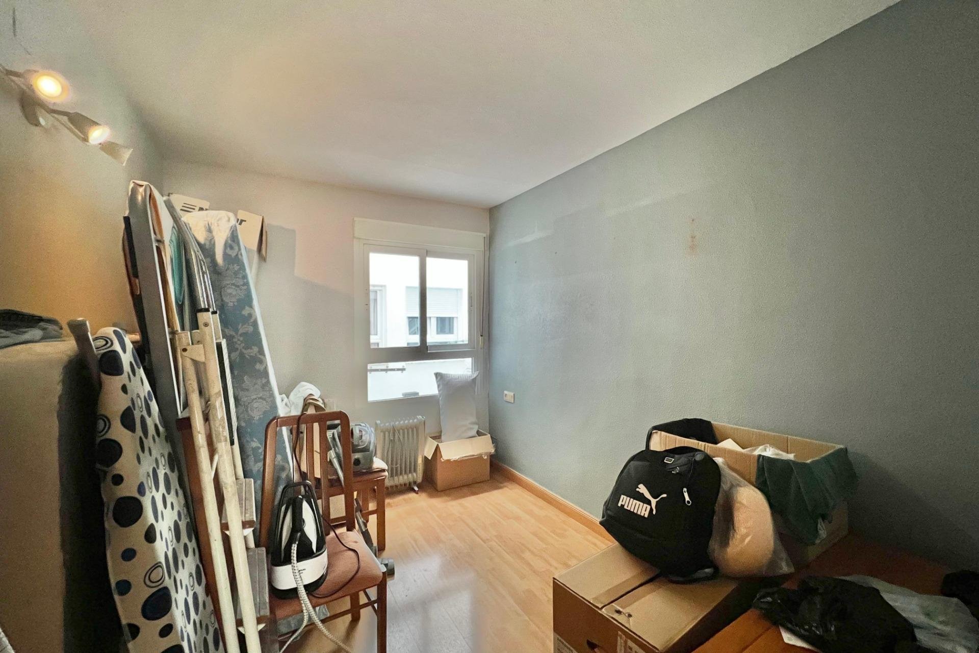 Herverkoop - Appartement -
Torrevieja - Puerto Deportivo