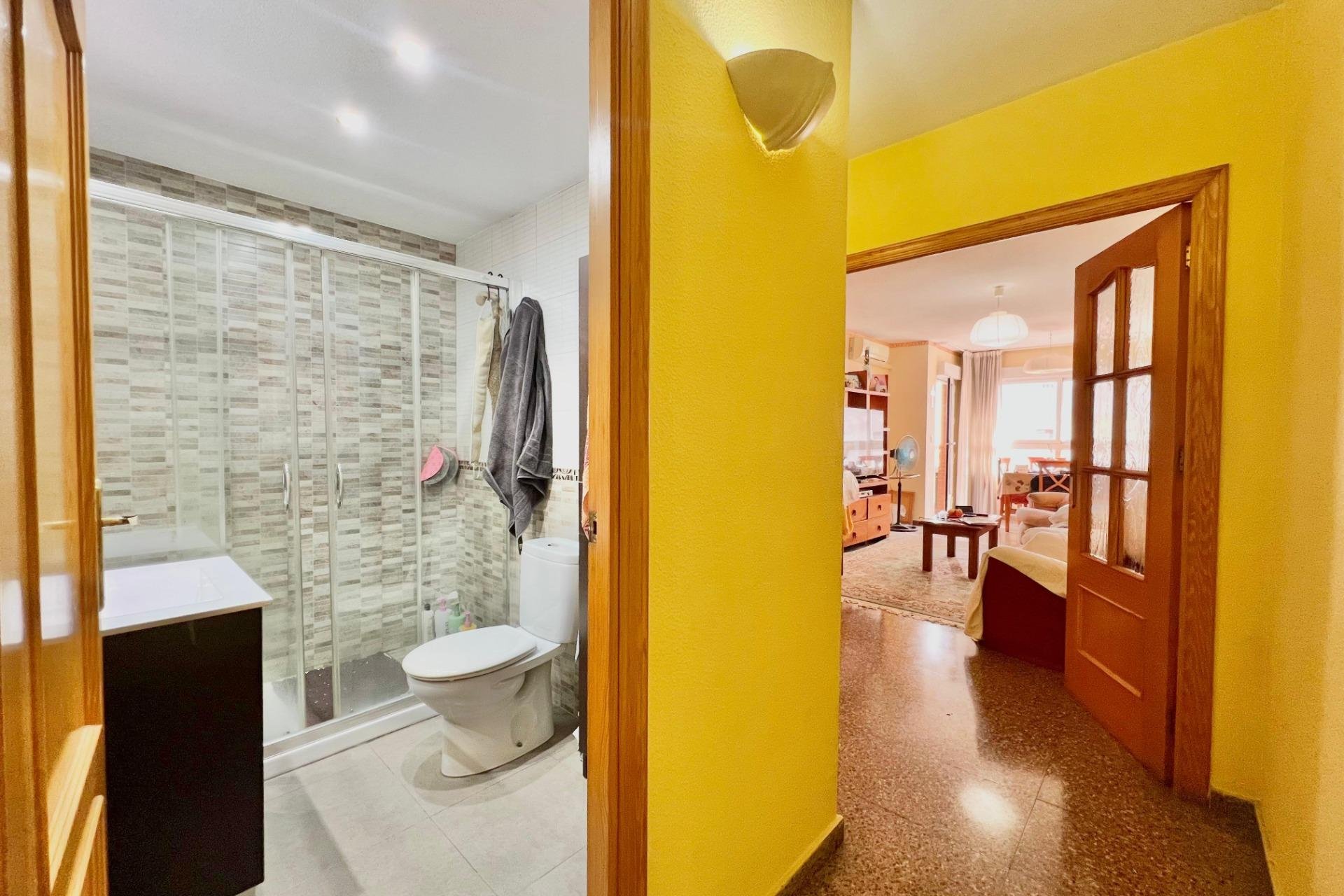 Herverkoop - Appartement -
Torrevieja - Puerto Deportivo