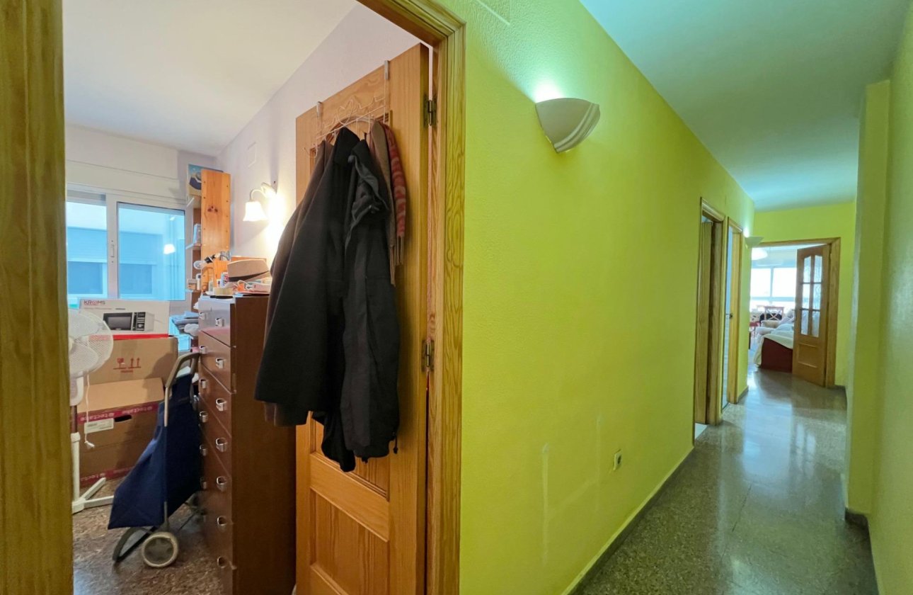 Herverkoop - Appartement -
Torrevieja - Puerto Deportivo
