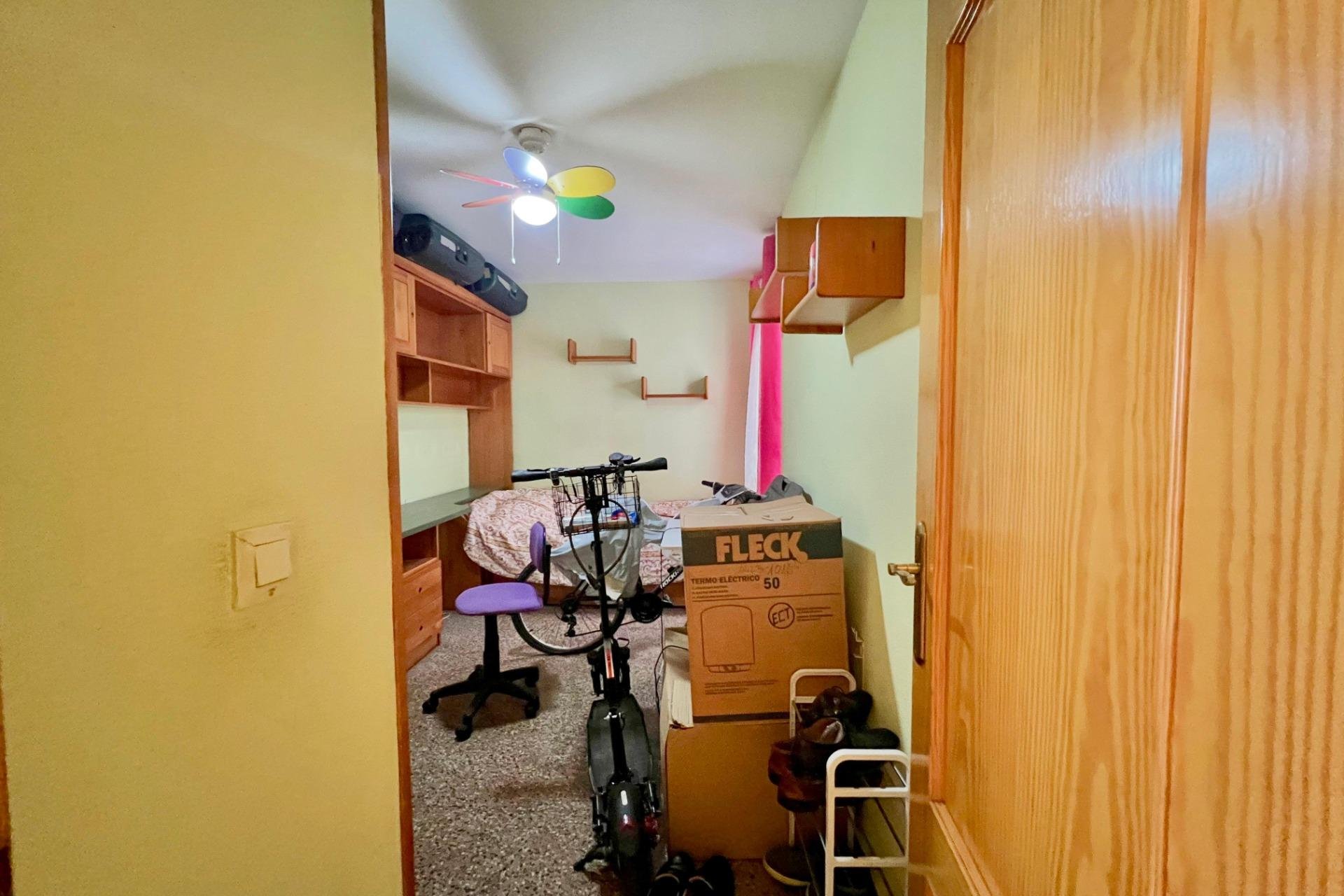 Herverkoop - Appartement -
Torrevieja - Puerto Deportivo